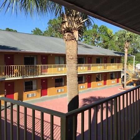 Country Hearth Inn- Kissimmee Bagian luar foto