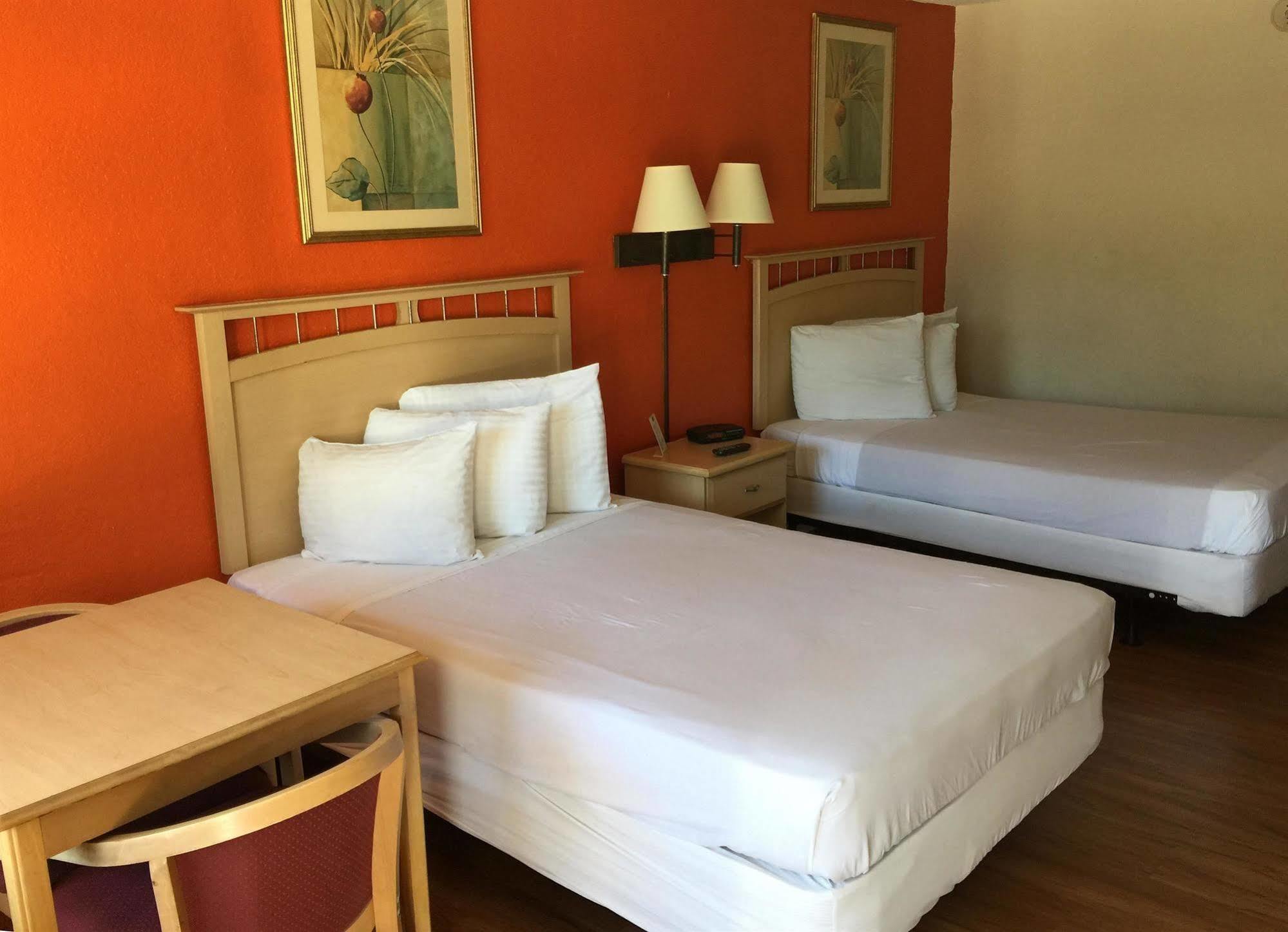 Country Hearth Inn- Kissimmee Bagian luar foto